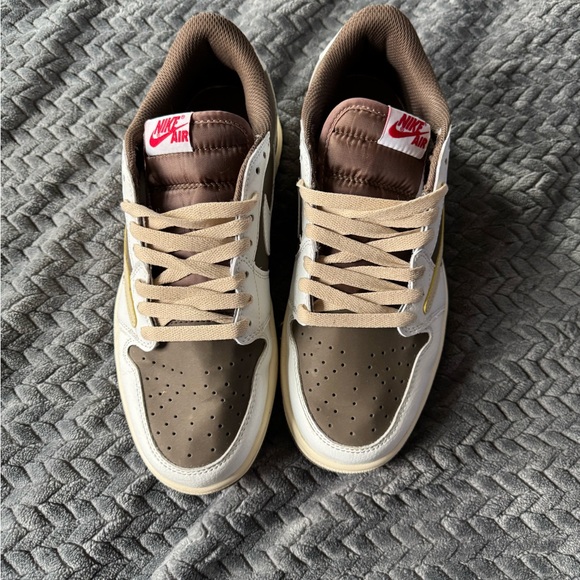 Travis Scott reverse mochas reps - Picture 2 of 3